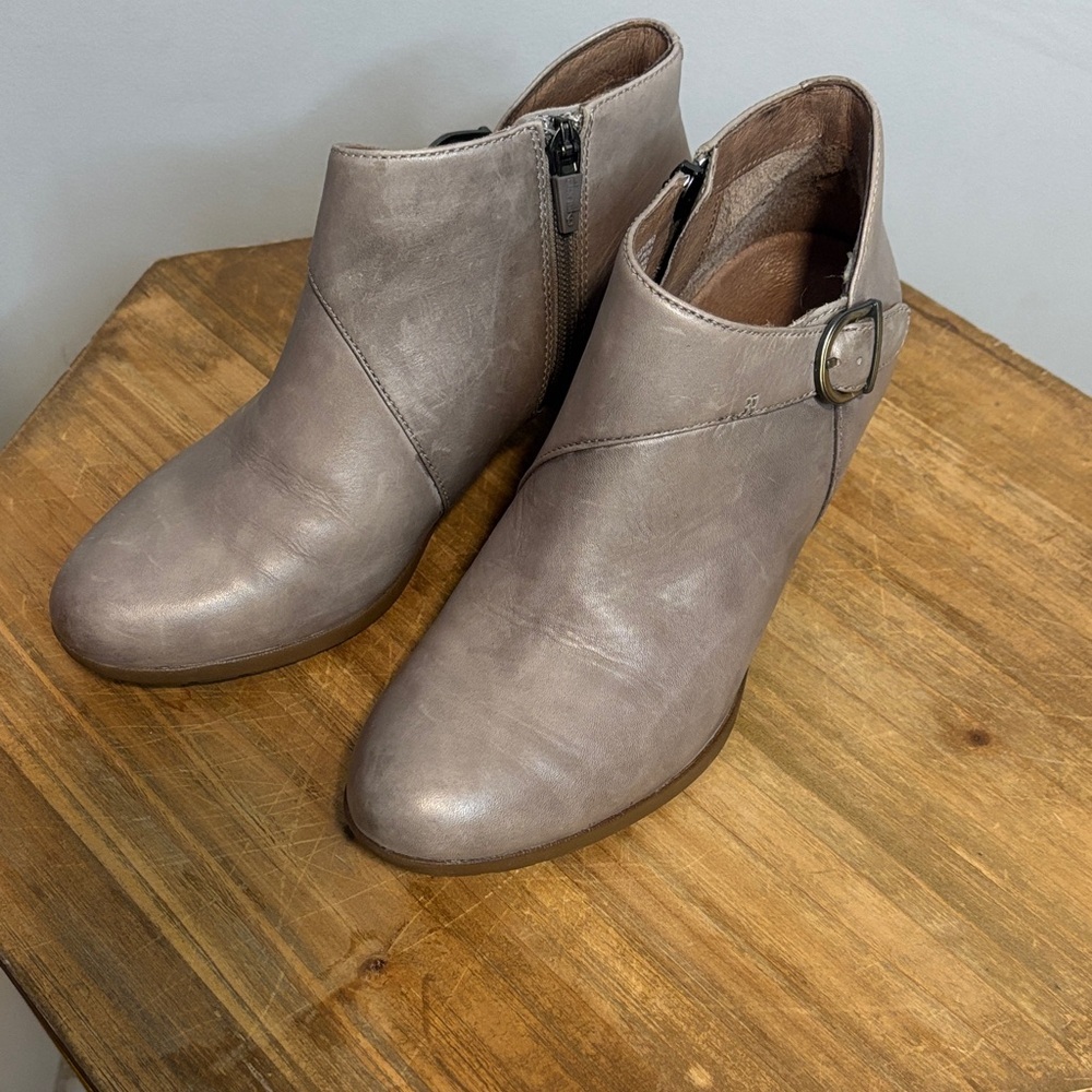Dansko Darbie Aniline‎ Gray Ankle Booties